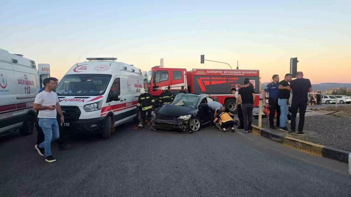 Gaziantep'te Düğün Hazırlığı Yapan Nişanlı Çiftin Kaza Sonrası Üzücü Sonu