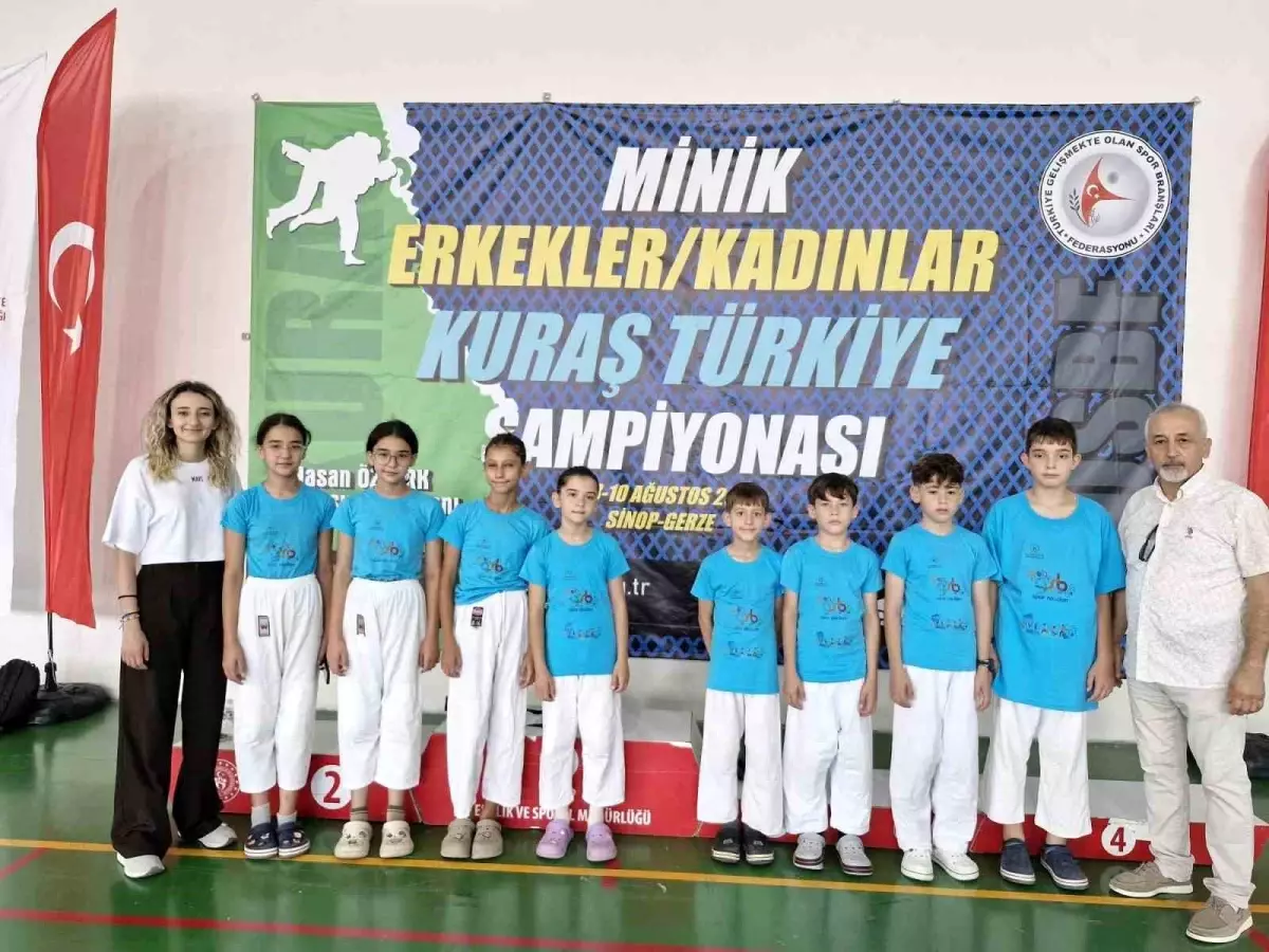 Kütahyalı Minik Sporcular Kuraş Türkiye Şampiyonası'nda Başarılar Elde Etti