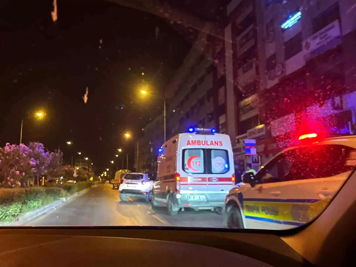 Menteşe'de Gece Trafik Kazası: İki Yaralı