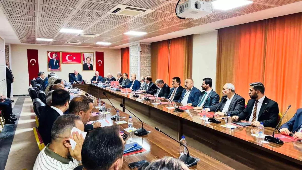 Hakkari Terörsüz Türkiye'nin Simge Şehri Olacak