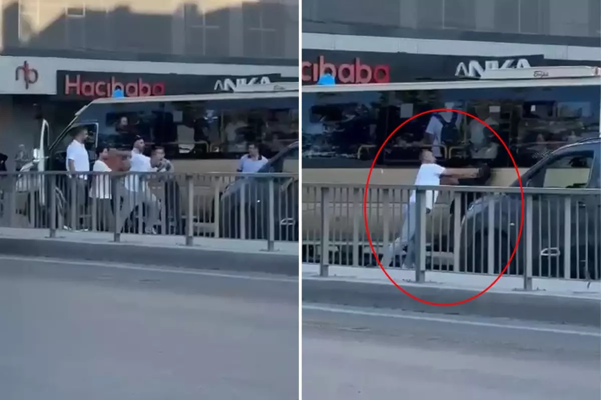Minibüs şoförü kendisine korna çalan sürücüyü tekme tokat dövdü