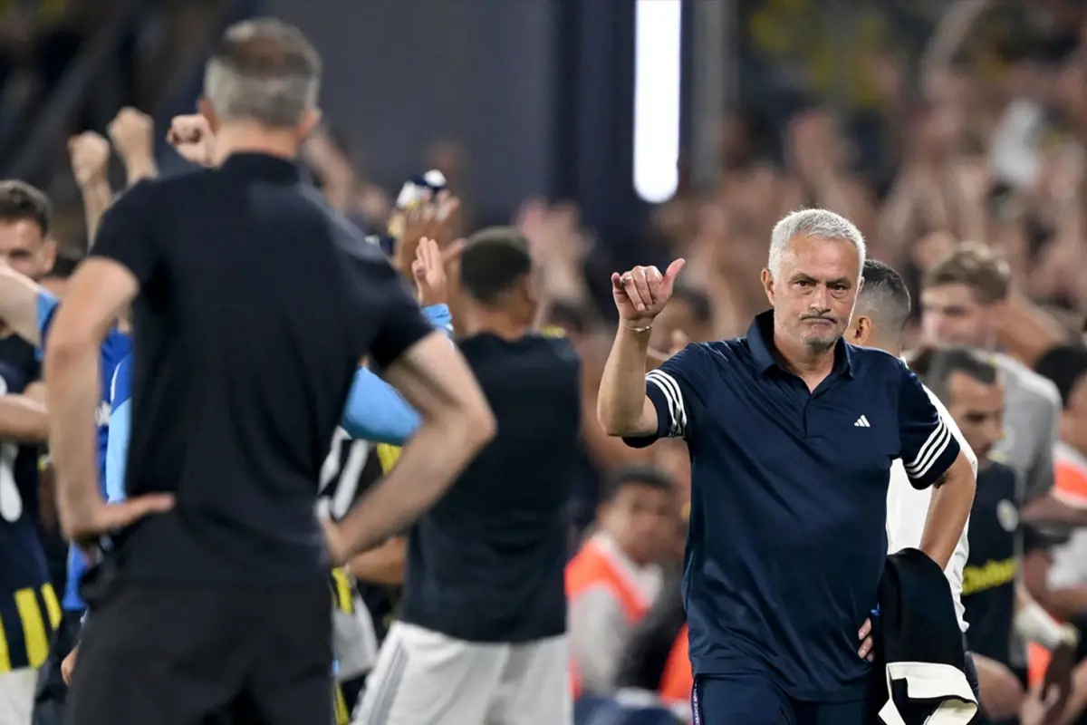 Mourinho, Feyenoord'un kabusu oldu! Yine aynı tarifeyi uyguladı