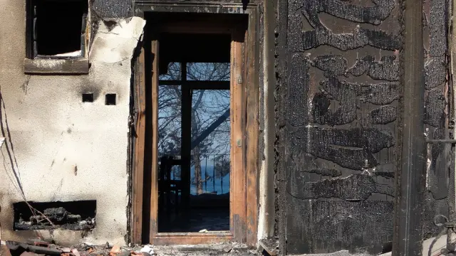 ormanda evleri yanan vatandaslar konustu esim 18939374 1539 m