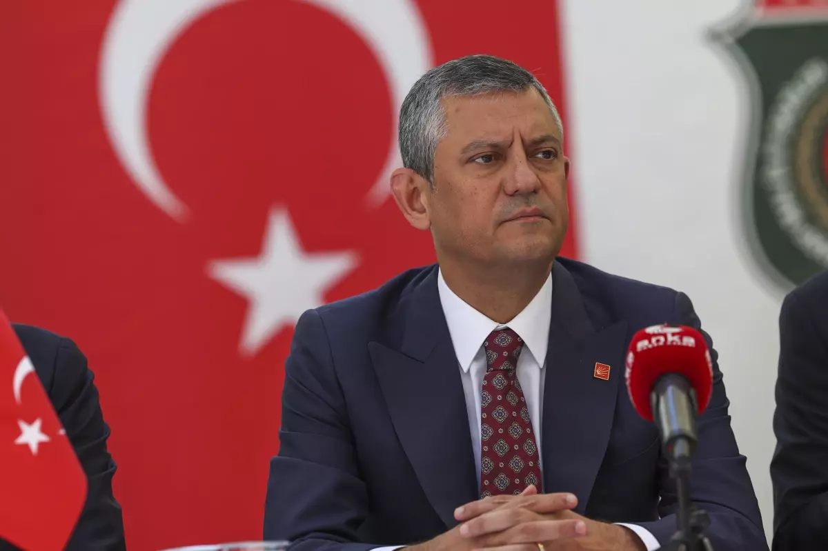 Özgür Özel: Daha fazla şehidimiz olmasın diye eleştiriyi göğüslüyoruz