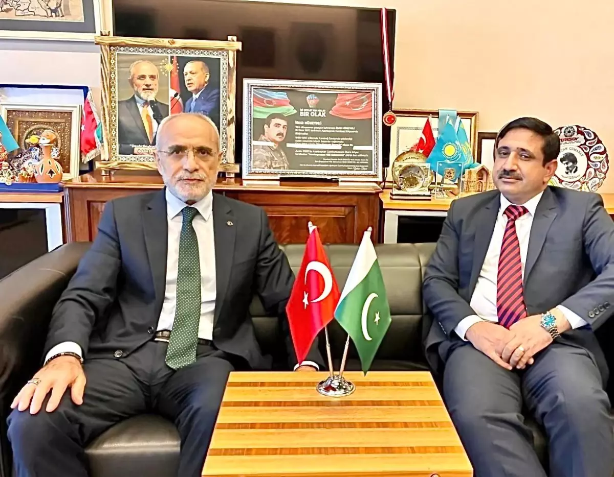 Pakistan Ankara Büyükelçiliği'nden Cumhurbaşkanı Başdanışmanı Topçu'ya ziyaret