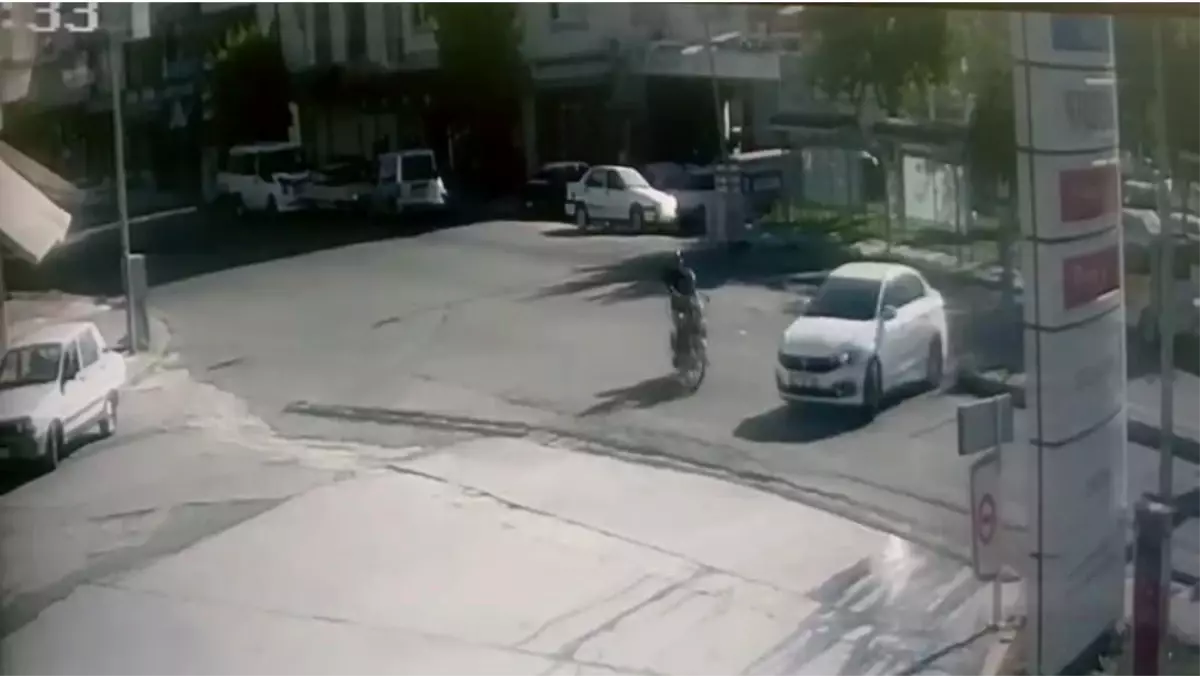 Şanlıurfa'da Hatalı Dönüş Kazaya Neden Oldu
