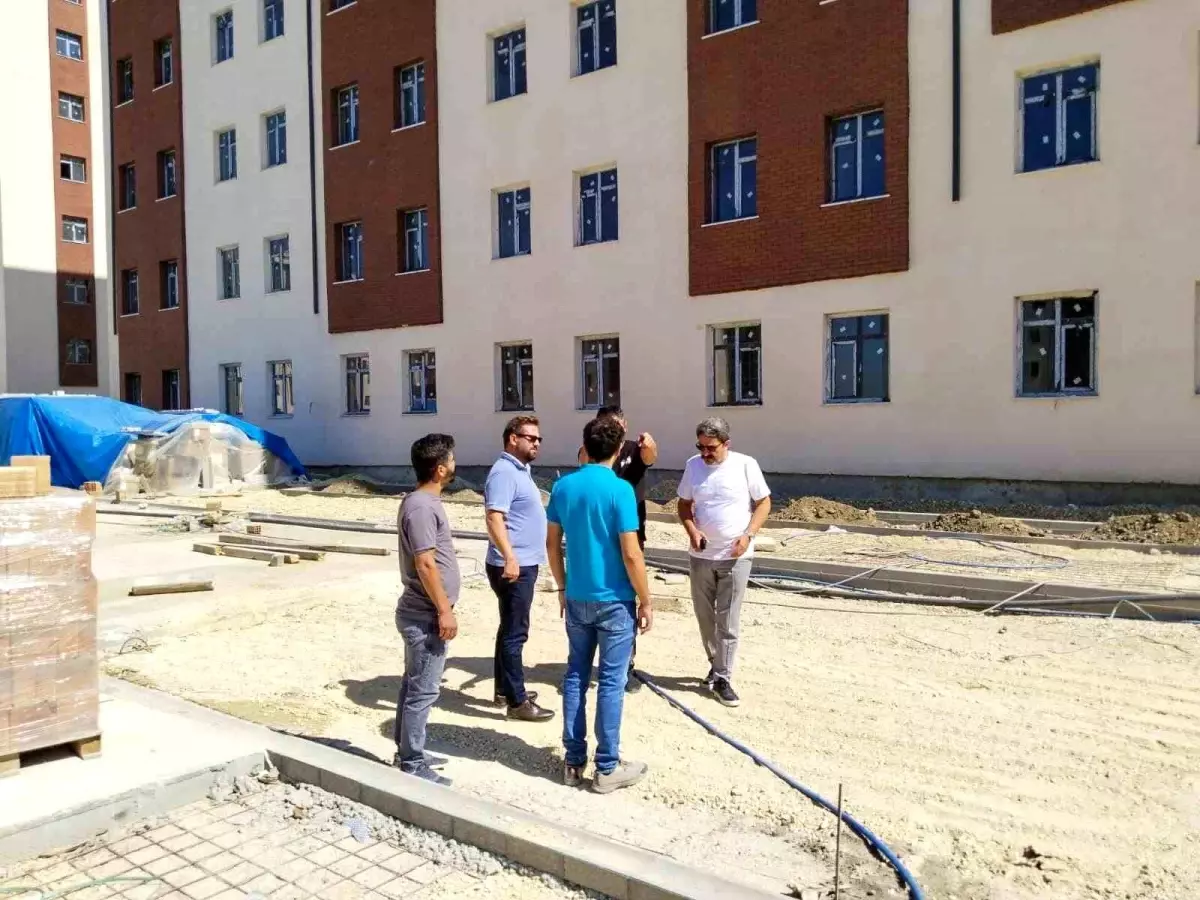 Eskişehir'de 2 Bin Kişilik Kız Öğrenci Yurdu İnşaatında Denetim