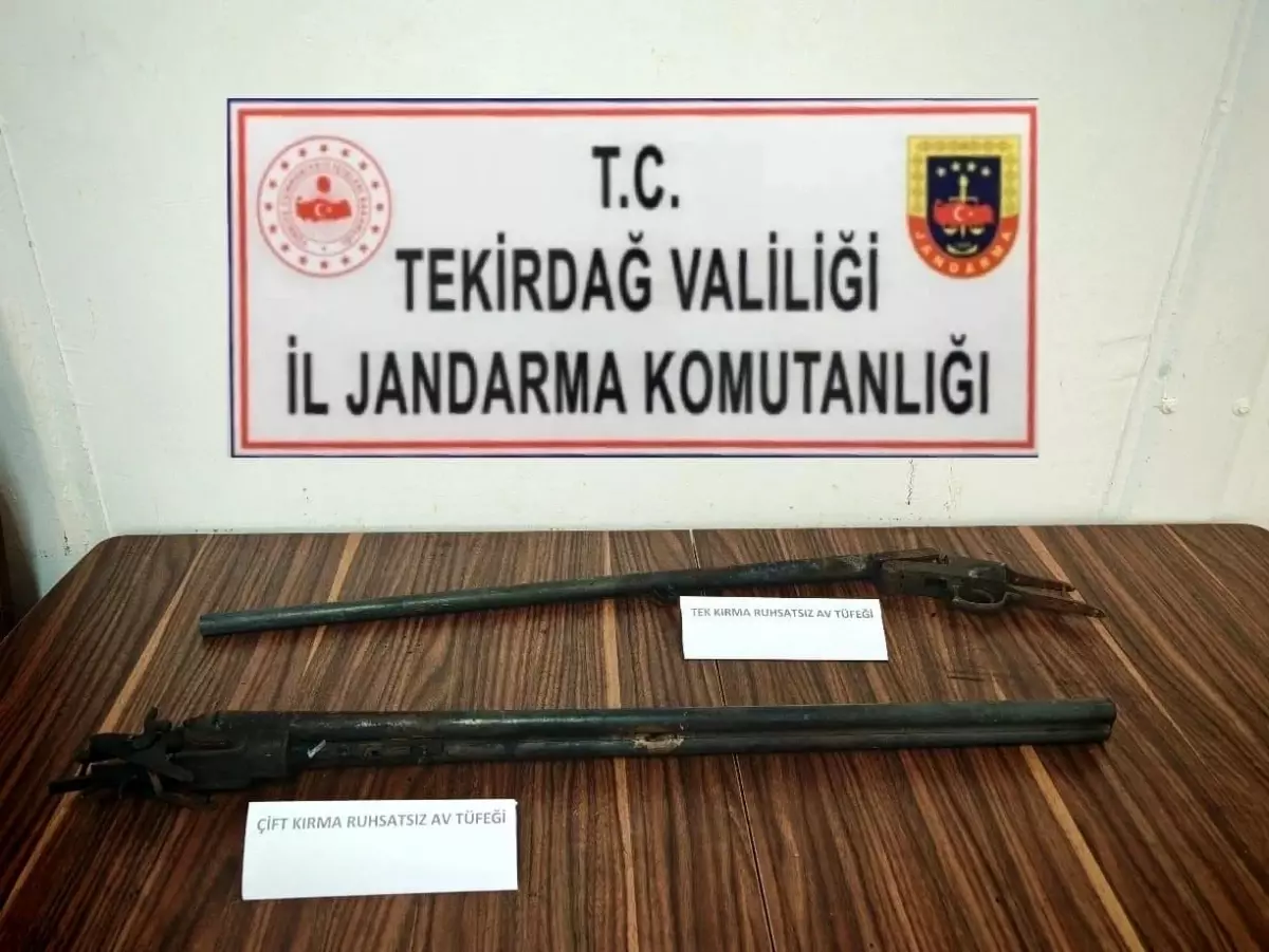 Tekirdağ'da Ruhsatsız Silah ve Mühimmat Ele Geçirildi