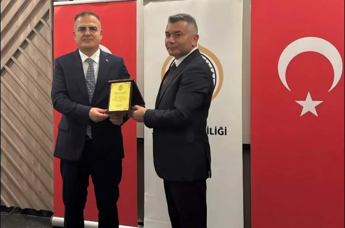 Tuğgeneral Emrullah Büyük için Muğla'da veda yemeği