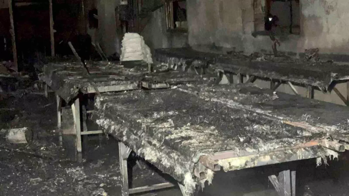 Kocaeli'de Mermerit Atölyesinde Yangın Çıktı