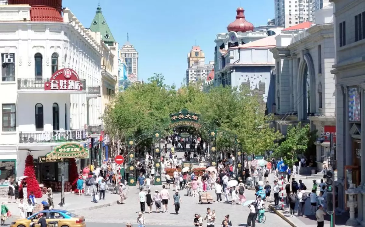Harbin, Yazın Serinliğiyle Turist Akınına Uğradı