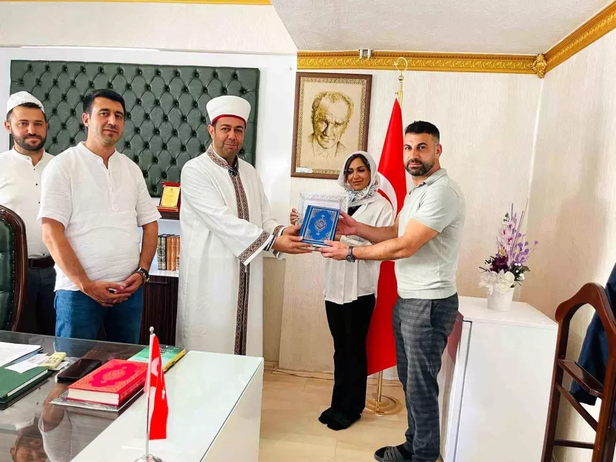Alman Vatandaşı Shıma Ghodsi Müslüman Oldu