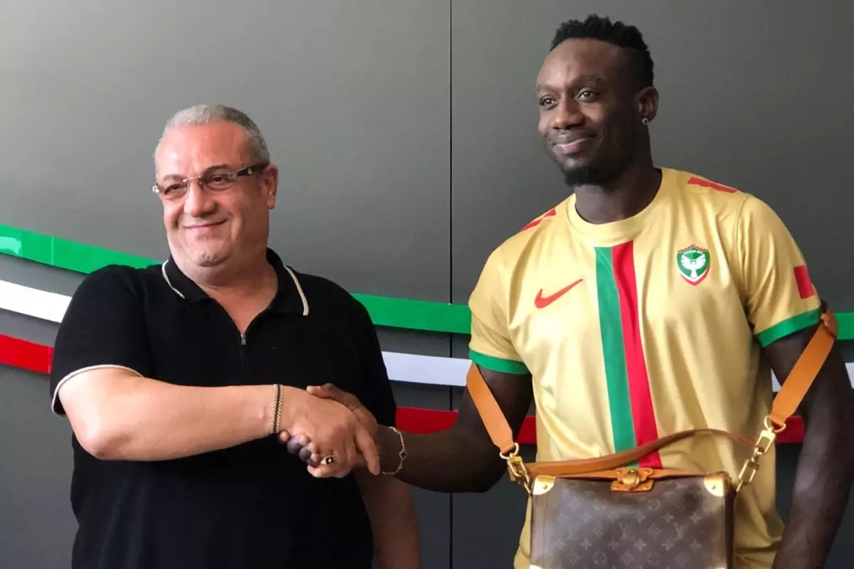 Mbaye Diagne resmen Amedspor'da! İşte atmak istediği gol sayısı