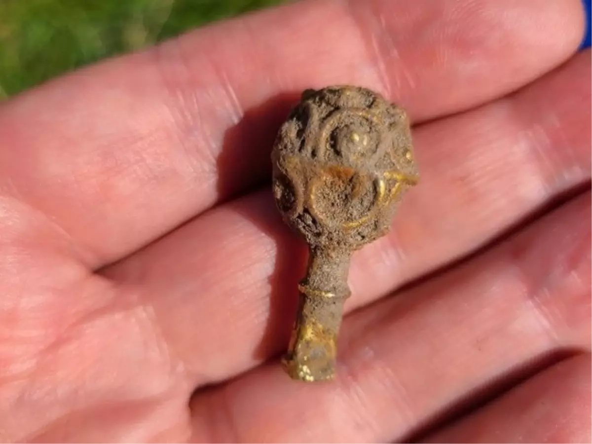 Študent arheologije odkril zgodovinski artefakt že pri prvem izkopavanju