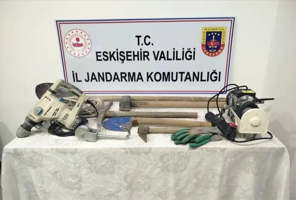 Eskişehir'de Kaçak Kazı Yapan Şüpheliye Soruşturma Başlatıldı