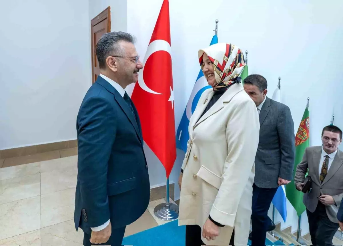 Bakan Yardımcısı Leman Yenigün Eskişehir'de Sosyal Hizmetleri Değerlendirdi