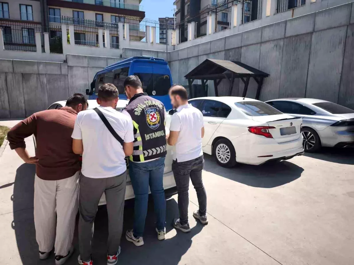 Beylikdüzü'nde Ters Yönde Araç Kullanan Sürücülere 35 bin TL Ceza