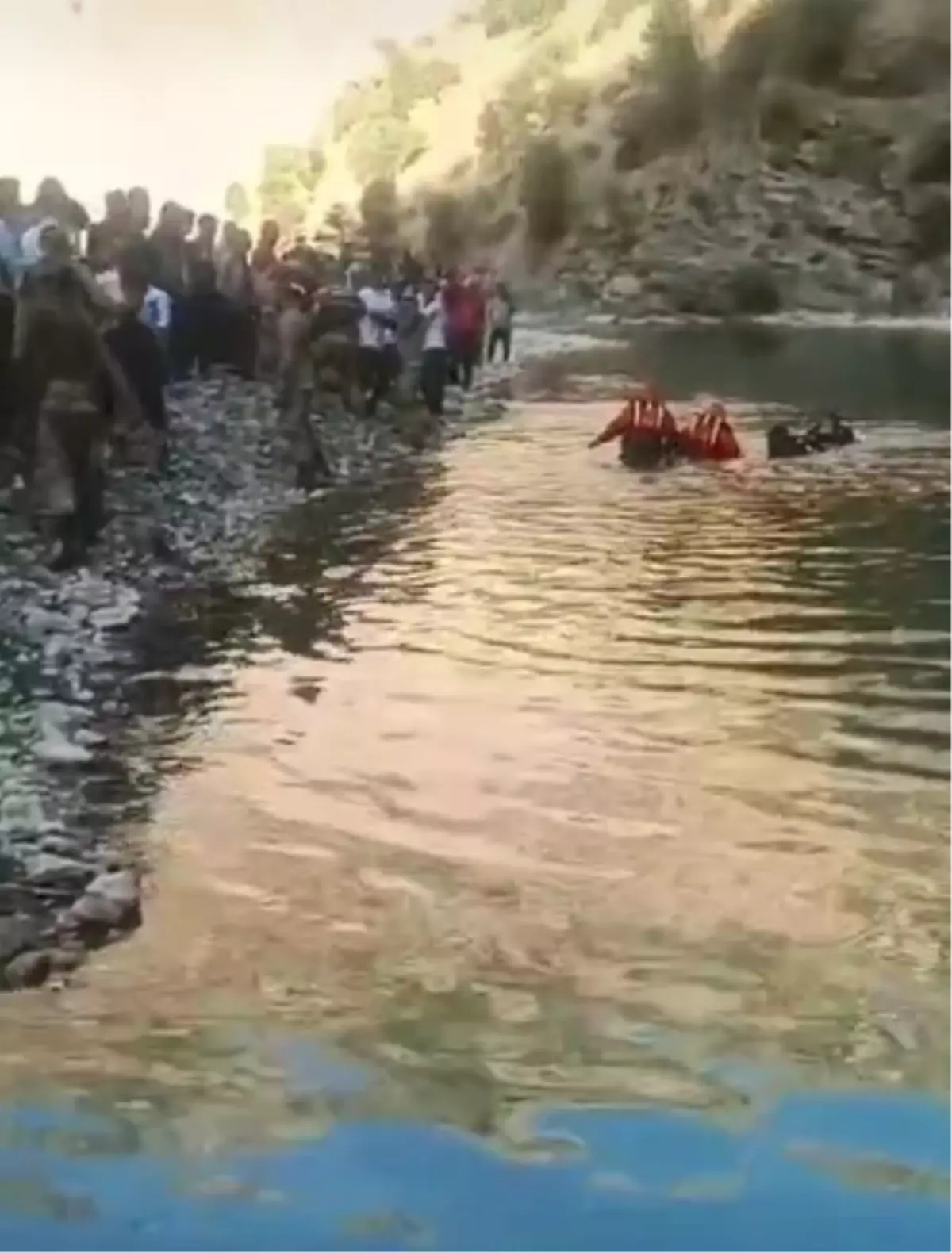Serinlemek İçin Girdiği Derede Boğuldu