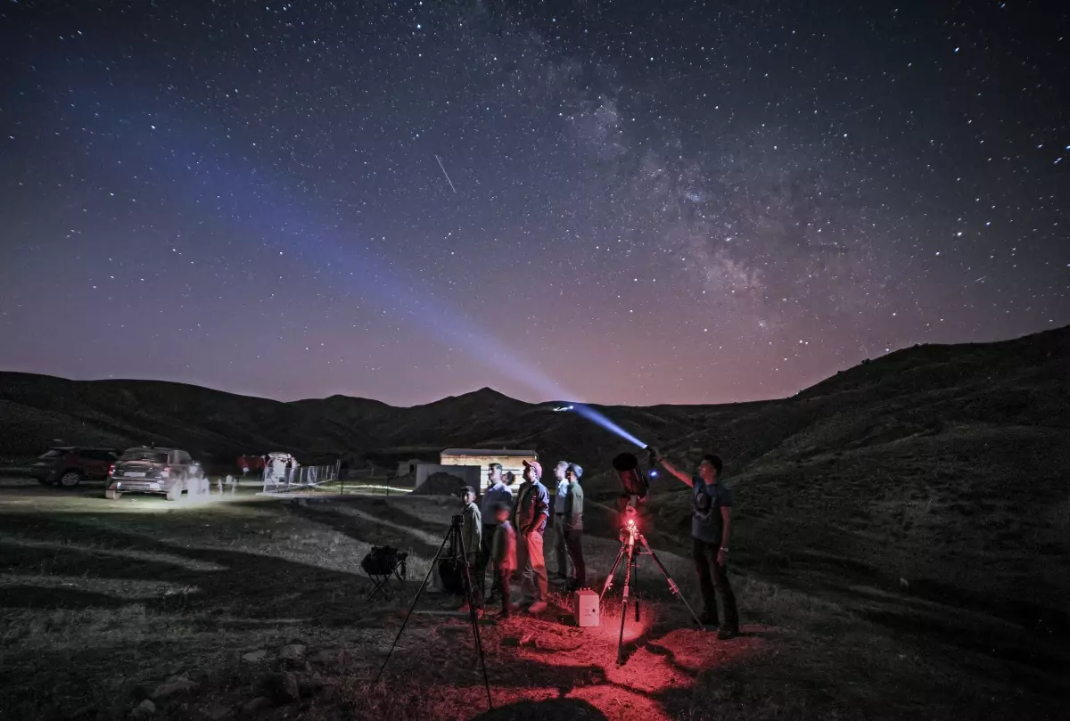 Tatvan'da Perseid Meteor Yağmuru Fotoğraflandı