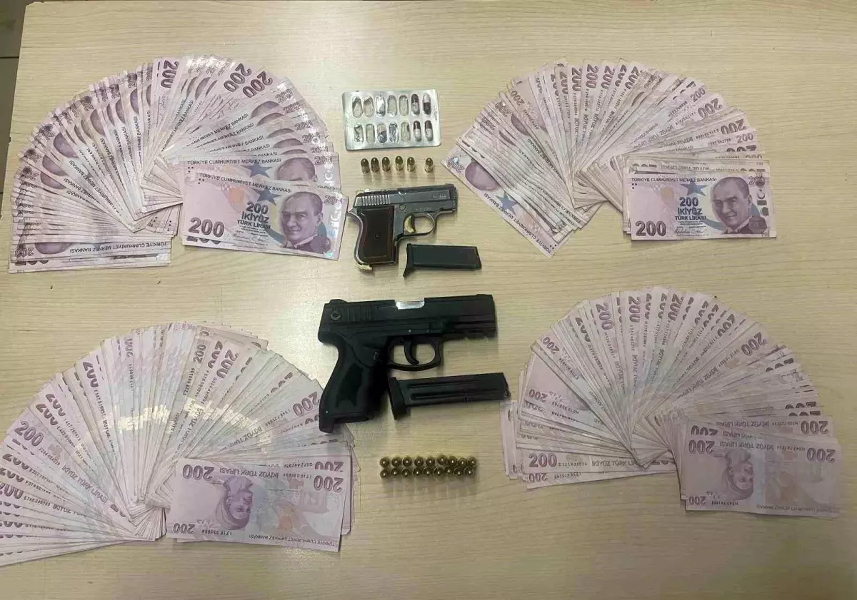 Adana'da Dolandırıcılık: Polis Kılığında 900 Bin Liralık Vurgun