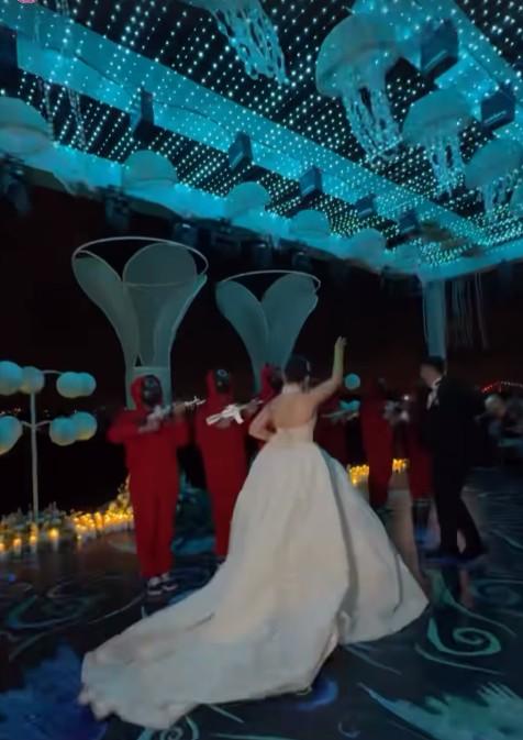 burak bulut ve eda sakiz in dugununde yok yok 18941987 8353 m