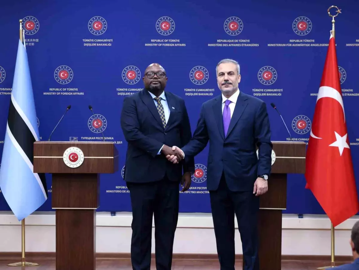 Dışişleri Bakanı Fidan: 'Gazze'deki en büyük tehdit iki milyon insanın açlıkla pençeleşiyor olması'