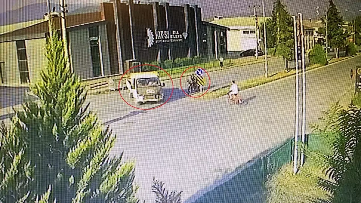 İnegöl'de Motosiklet Kazası: Bir Yaralı
