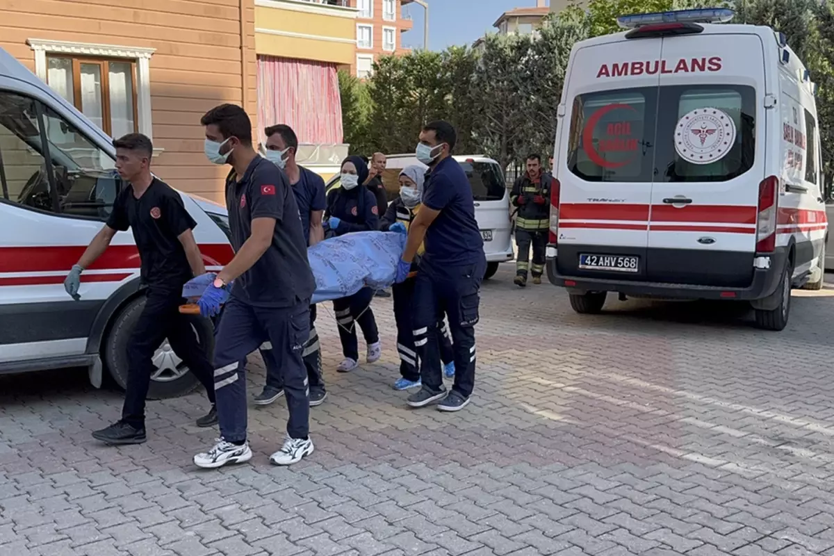 Eşinin cansız bedeniyle 1 hafta boyunca yaşadı