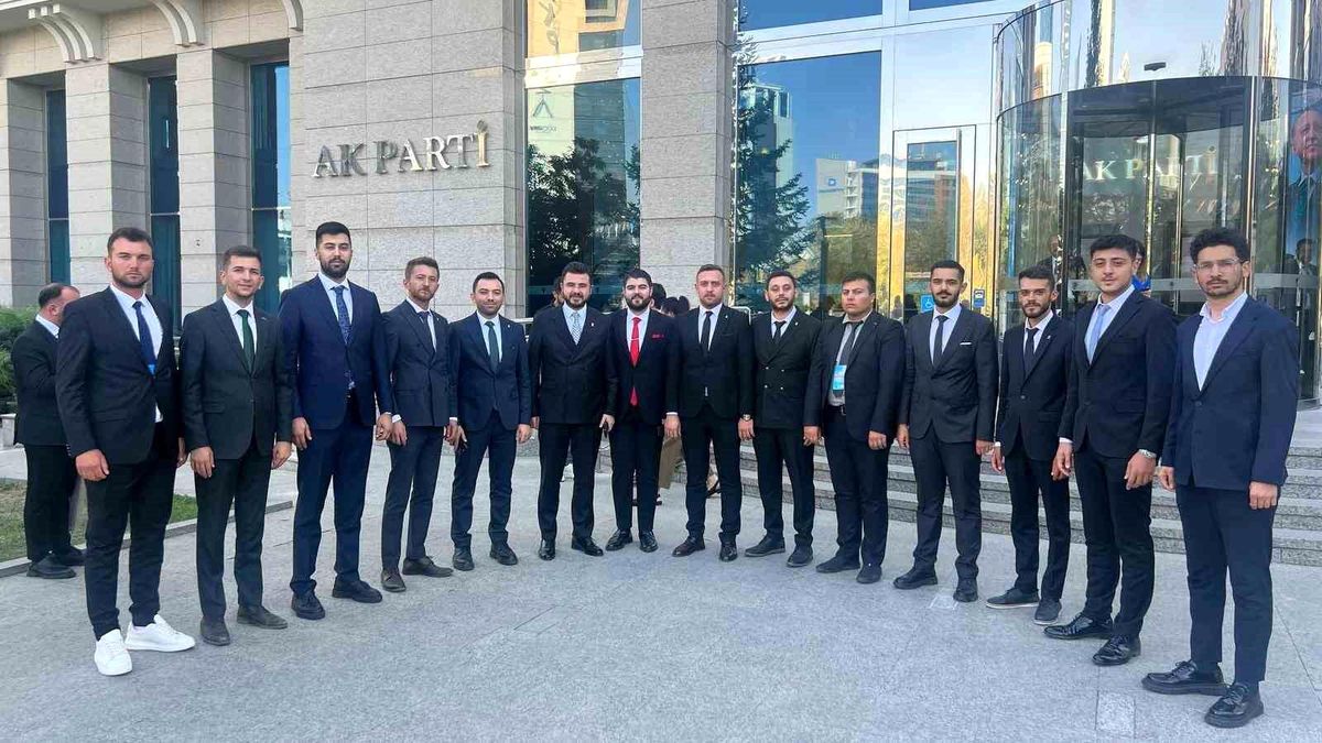 AK Parti Kayseri İl Başkanı Hüseyin Okandan Gençlik Temsilcileriyle Buluştu