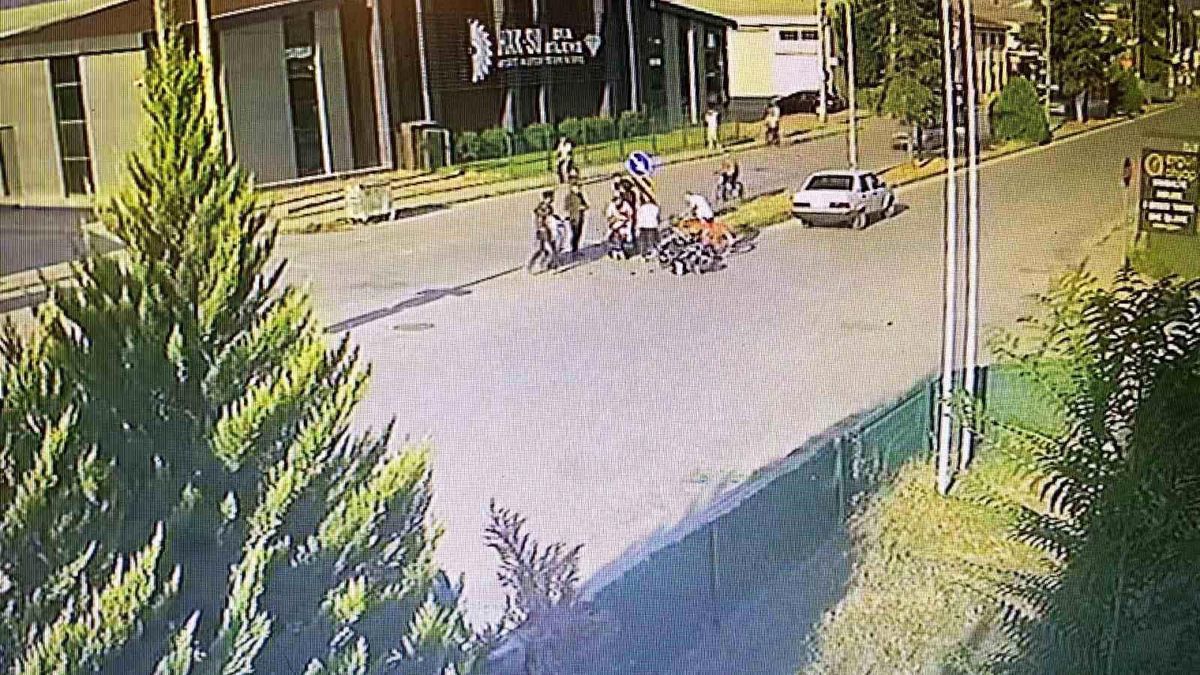 İnegöl'de Motosiklet Kamyonetle Çarpıştı: Bir Yaralı