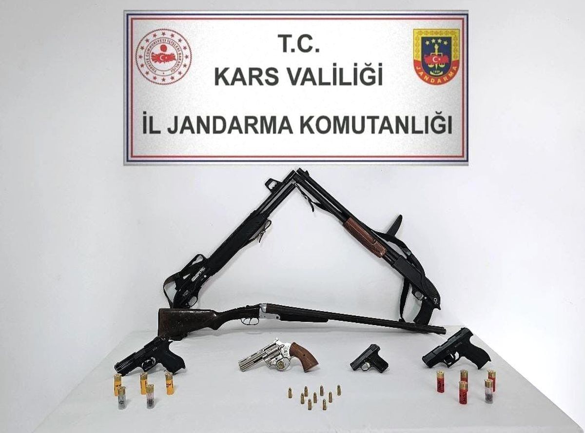 Kars'ta Jandarmadan Silah Operasyonu: Çok Sayıda Mühimmat Ele Geçirildi