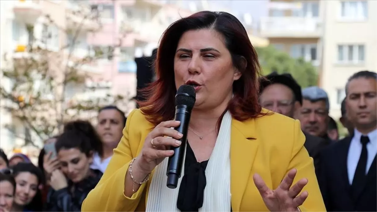 Özlem Çerçioğlu AK Parti'ye mi geçiyor?