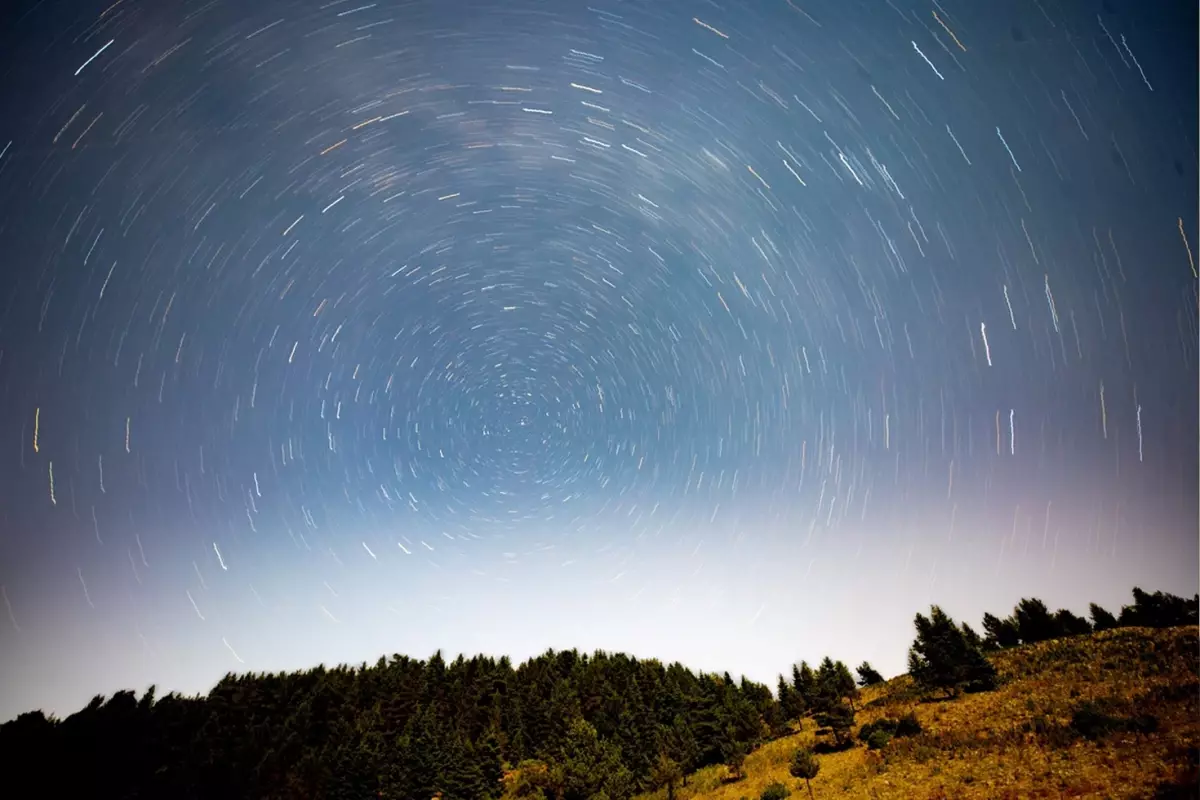 Perseid meteor yağmuru Türkiye semalarında büyüledi