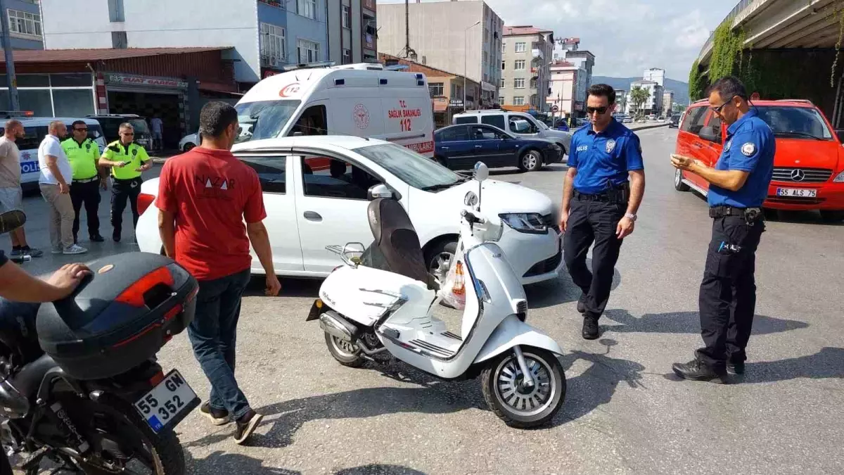 Samsun'da Trafik Kazası: Motosiklet Sürücüsü Yaralandı