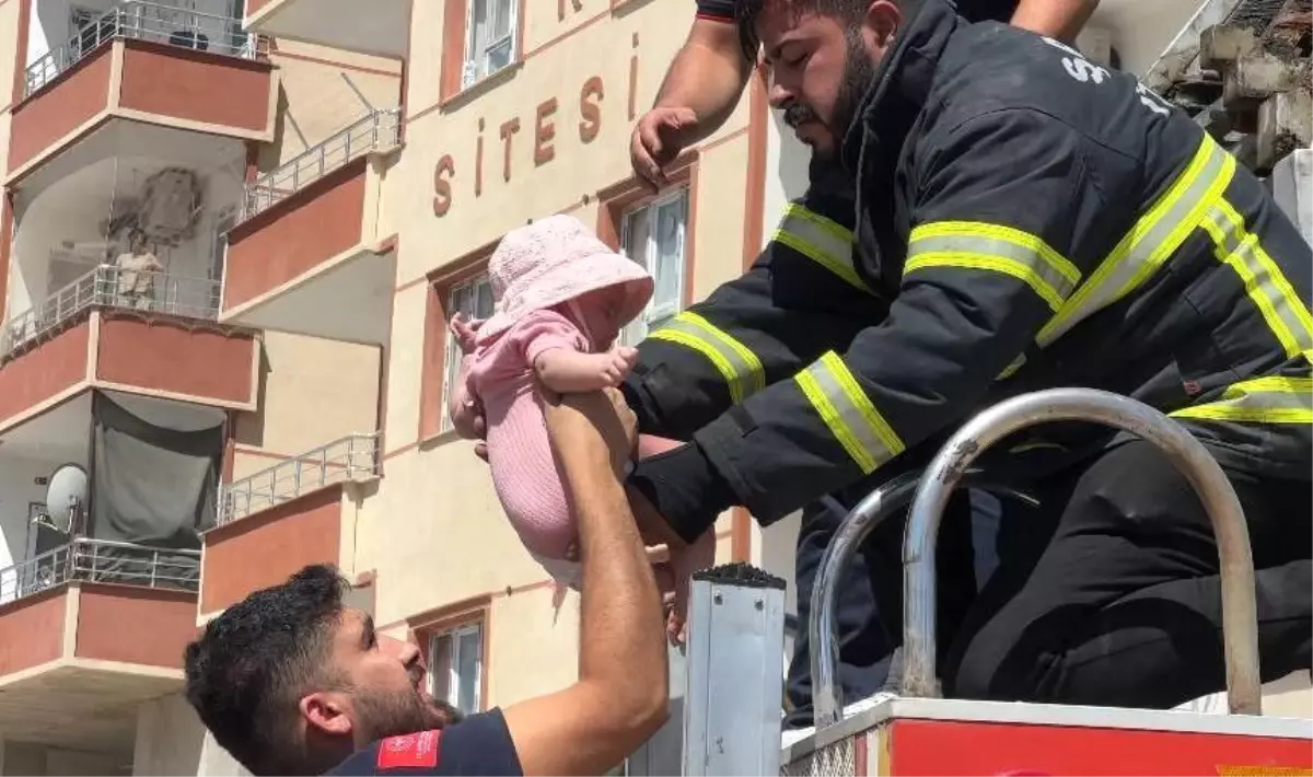 Ceylanpınar'da Apartman Yangını: Mahsur Kalanlar Kurtarıldı