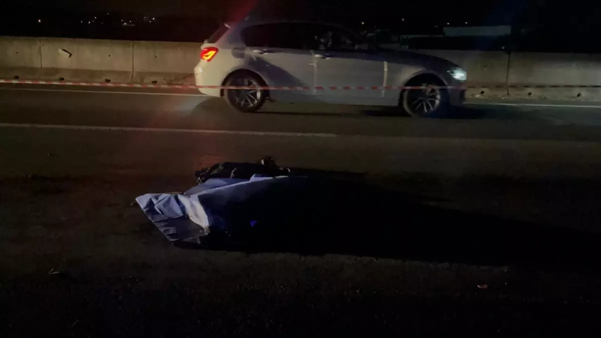 Sakarya'da D-650 Kara Yolunda Kadın Trafik Kazasında Hayatını Kaybetti