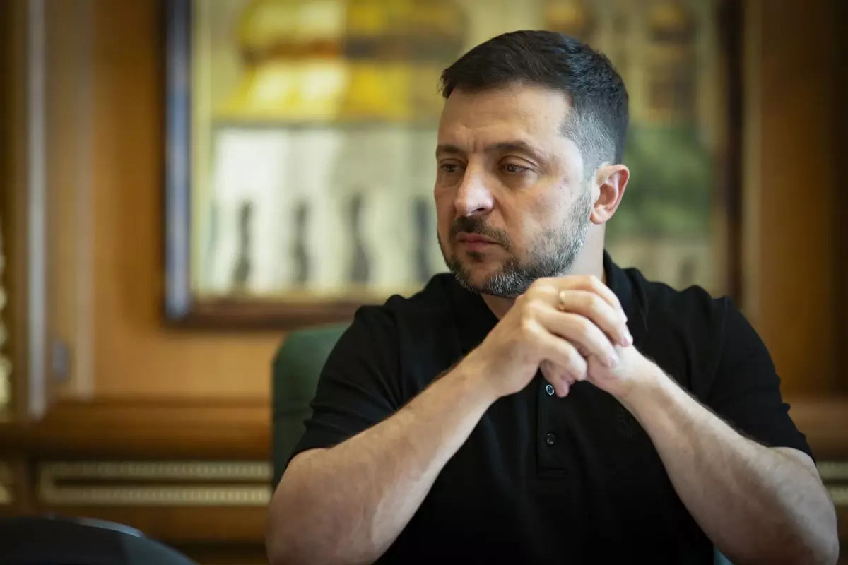 Zelenskiy: Donbas'ı Bırakmayacağız