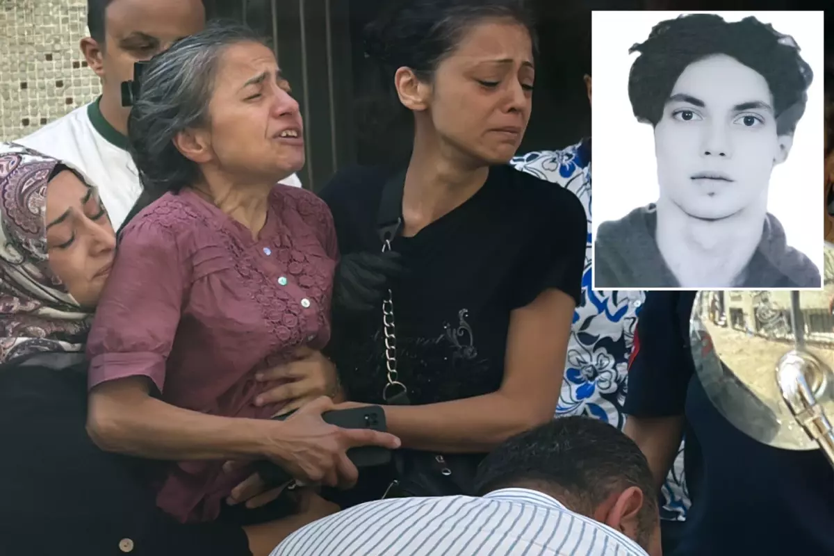 23 yaşındaki genç kanepede yarı çıplak halde ölü bulundu