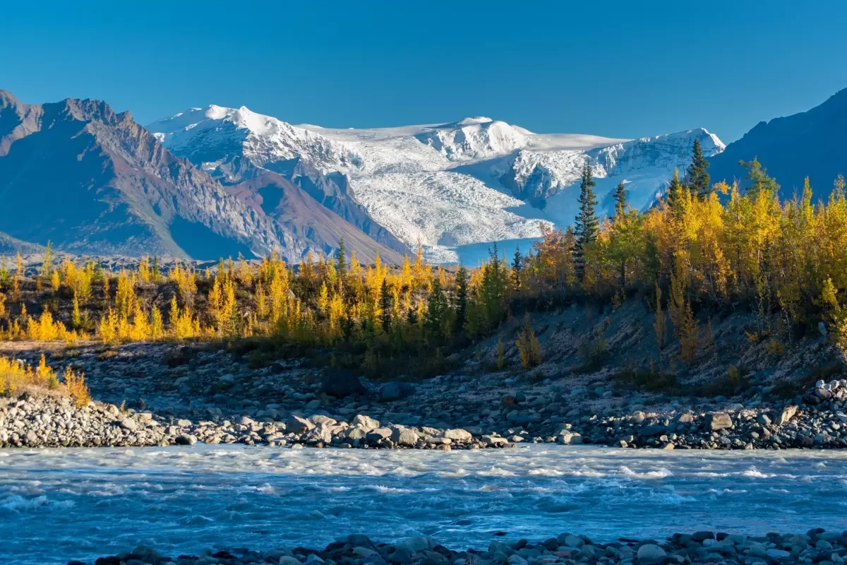 Alaska'da Buzul Taşması Nedeniyle Sel Riski: Sakinler Tahliye Ediliyor
