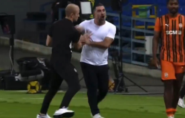 arda turan kirmizi kart sonrasi cildirdi 18948539 8210 m