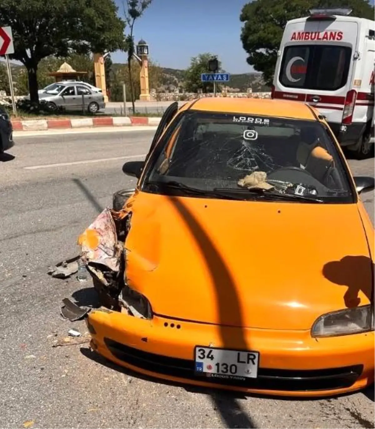 Bilecik'te Trafik Kazası: İki Yaralı