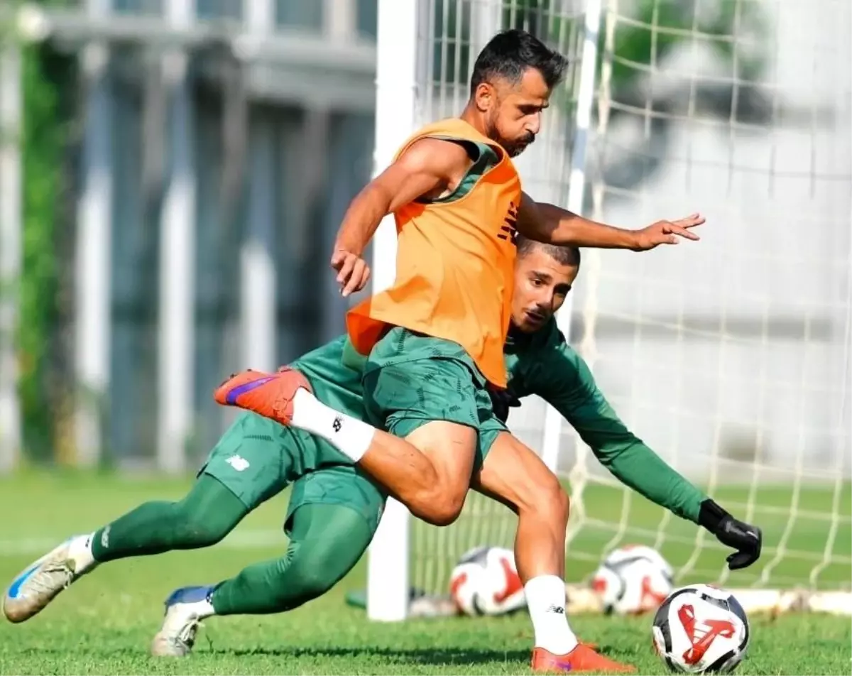 Bursaspor'dan Eskişehirspor Maçı Öncesi Taktik Antrenmanı