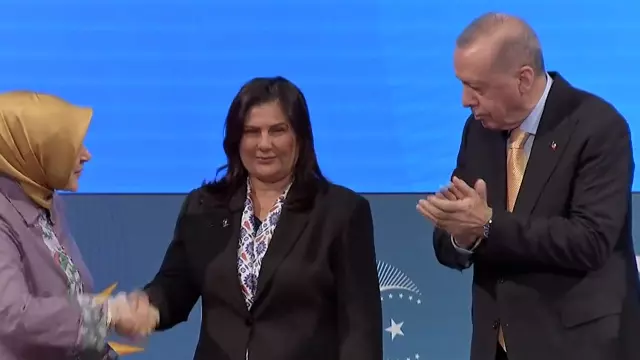 cercioglu nun ak parti ye gecmesi sonrasi chp den 18947344 871 m