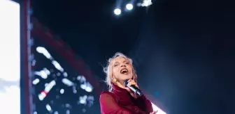 İstanbul Festivali'nde Yıldız Yağmuru Tam Gaz; 'Mela Bedel', 'Motive' ve 'Sertab Erener' Coşturdu