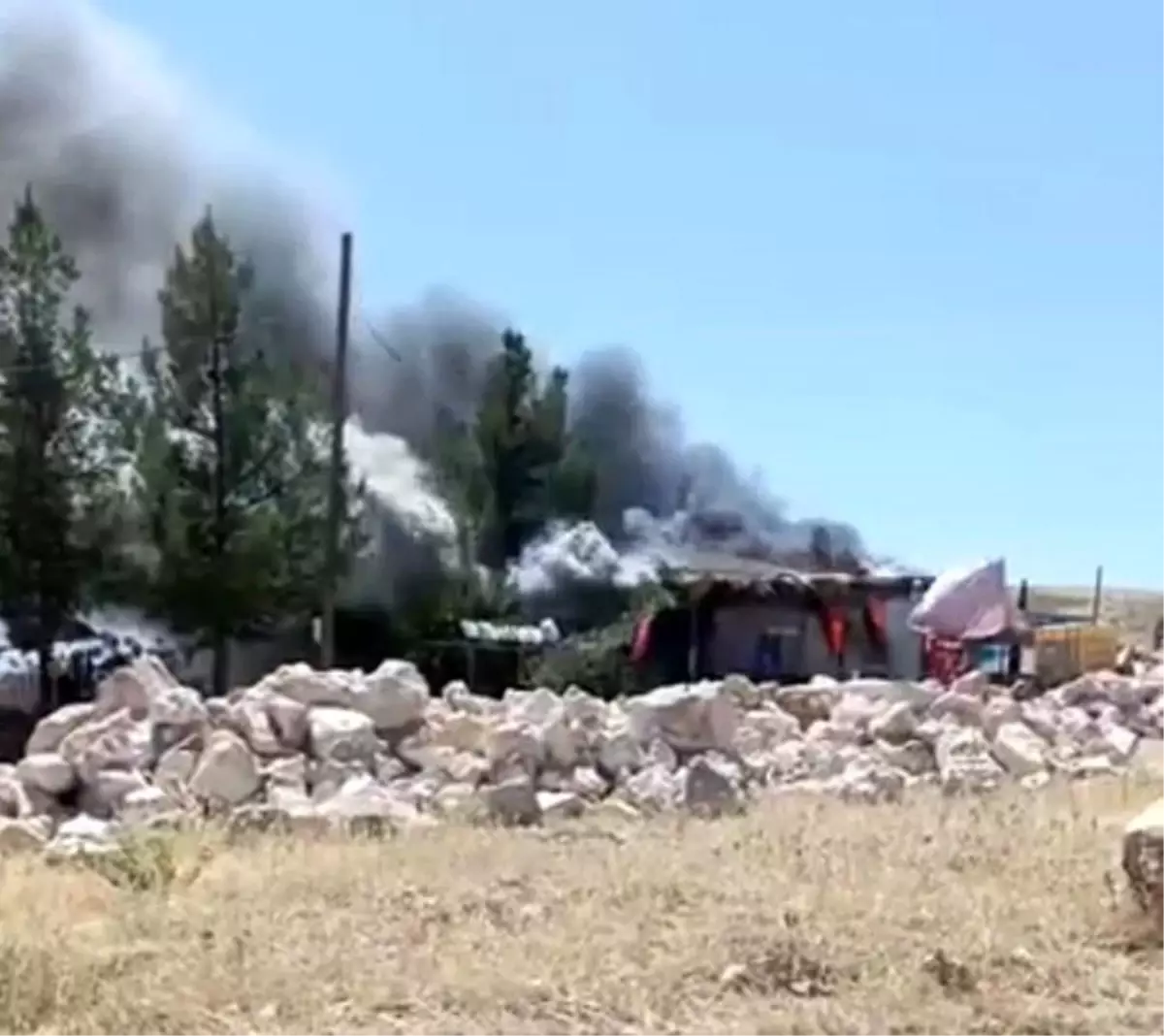 Siirt'te Bir Evde Yangın Çıktı