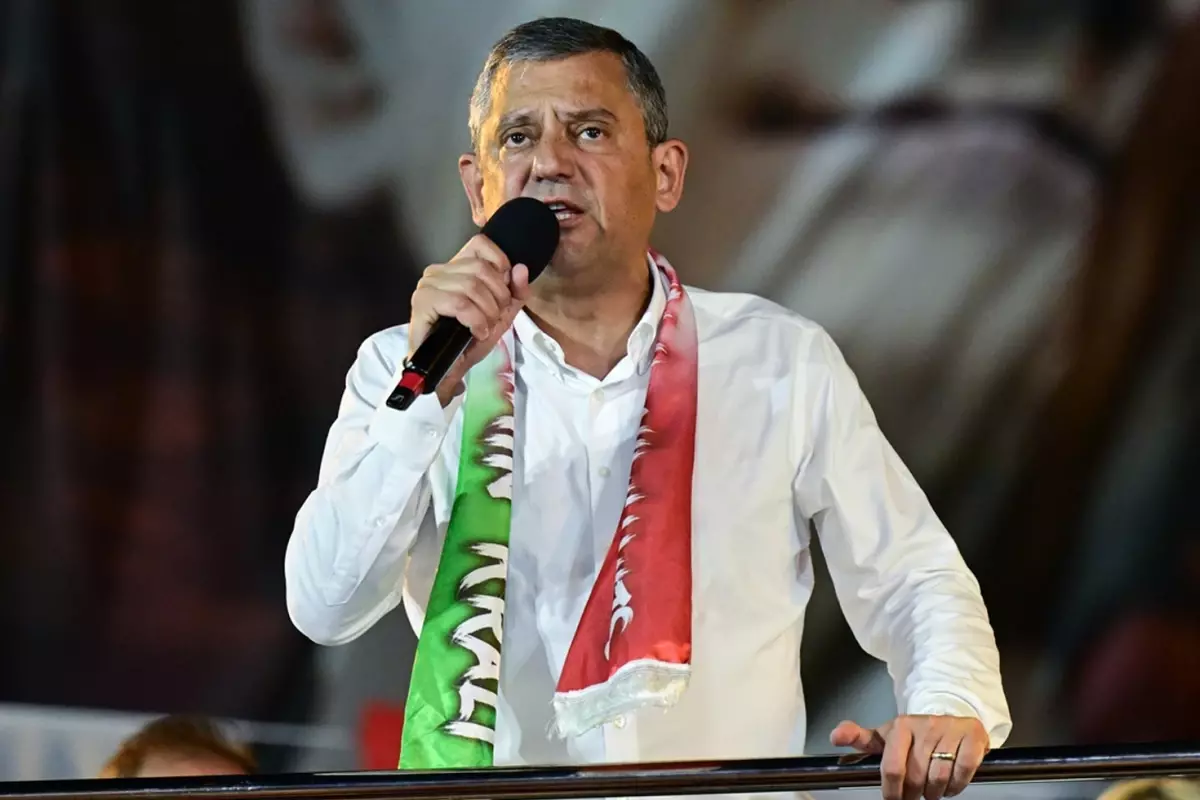 Özel saat 12.00'de ne açıklayacak? İşte kulislerde konuşulan konu