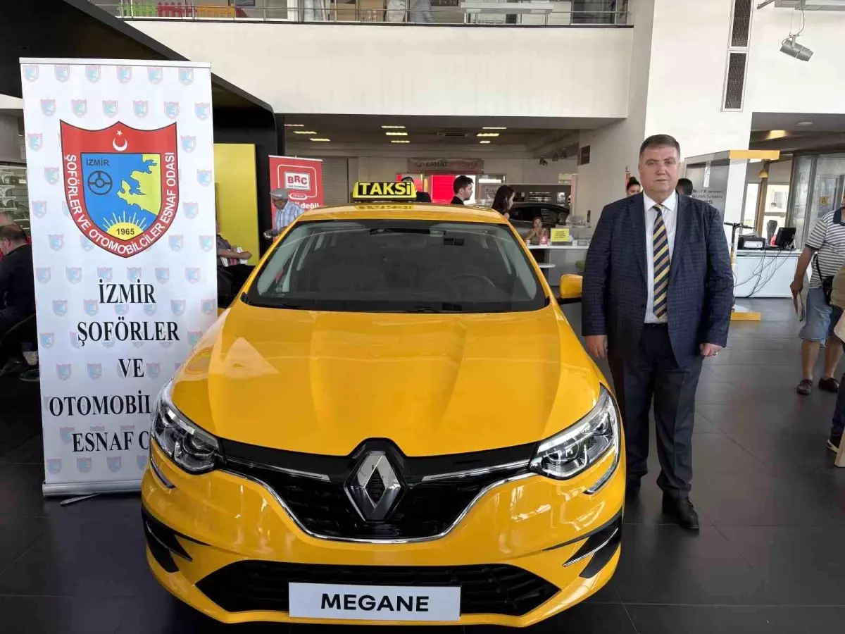 İzmir'de Özel Üretim 'Megane Taksi' Tanıtıldı