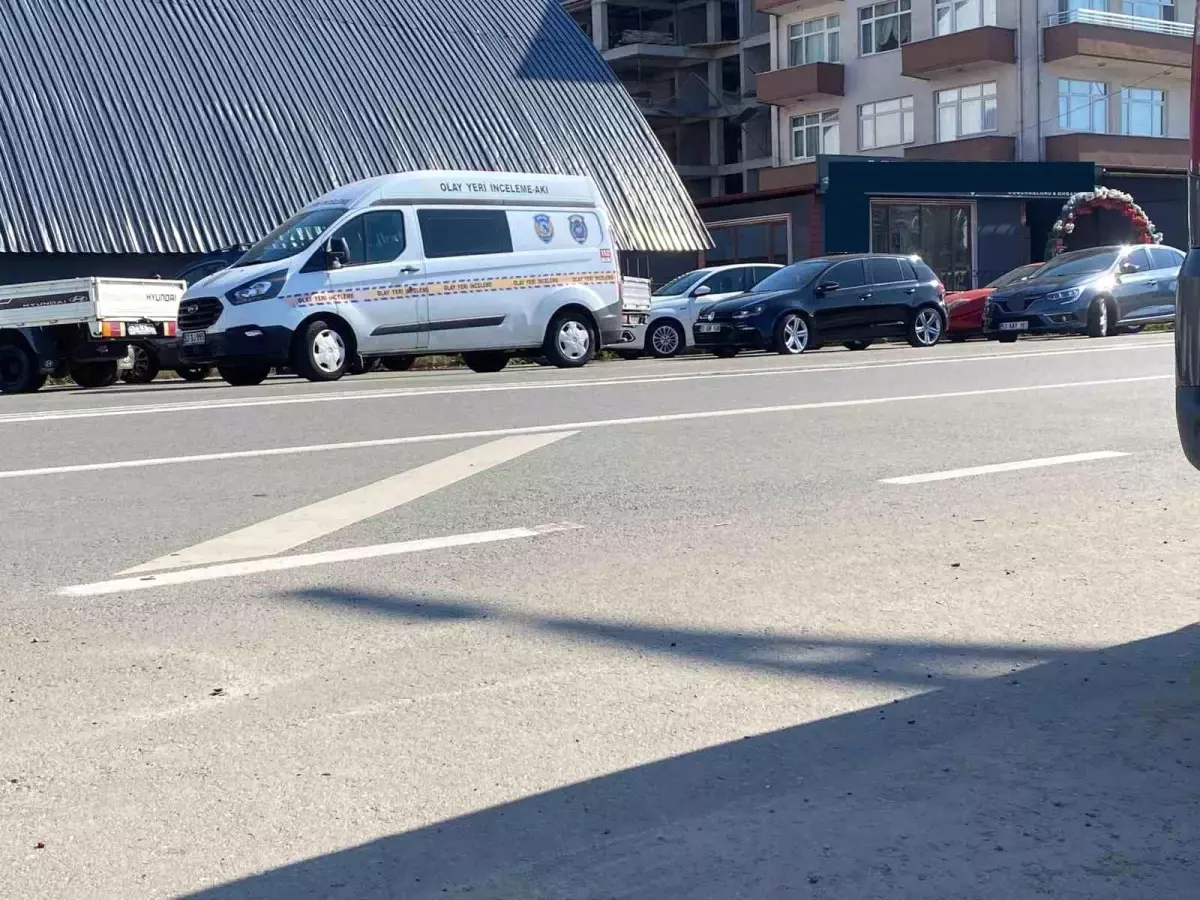 Rize'de mal sahibi ile kiracının kavgası kanlı bitti: 3'ü ağır 4 yaralı