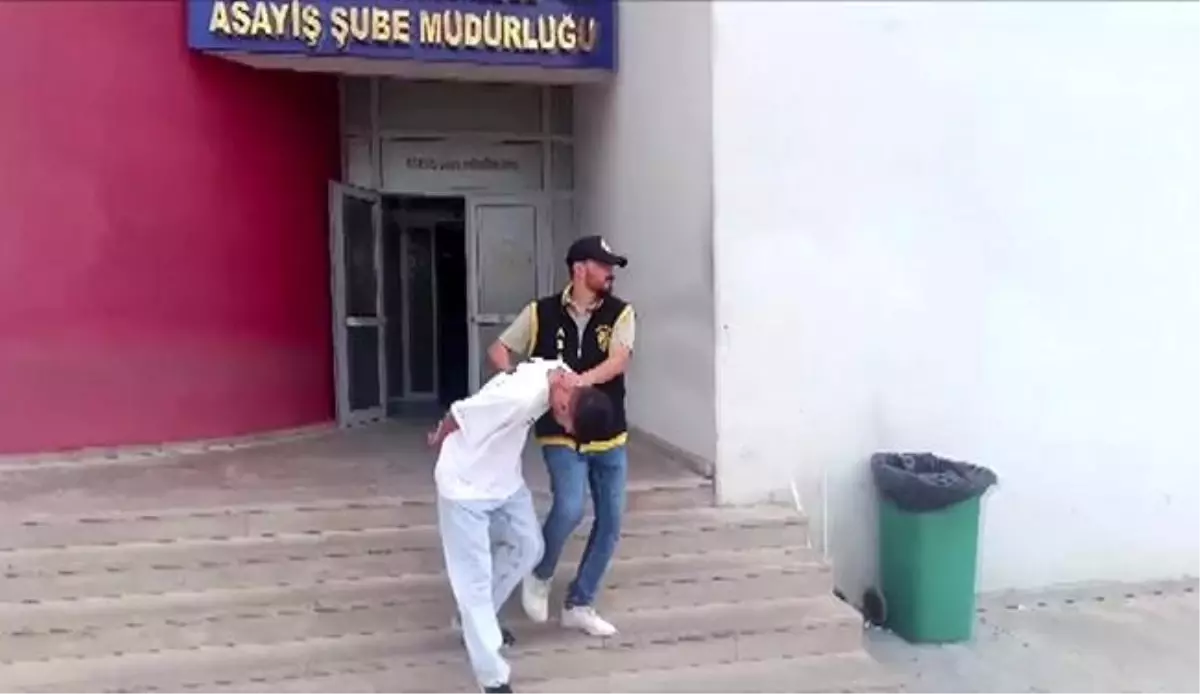 Adana'da Sahte Polis Tuzağı: Dolandırıcı Kıskıvrak Yakalandı