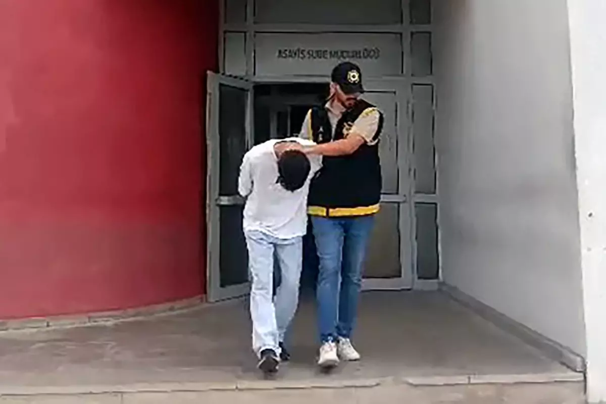 Adana'da Dolandırıcılık: Suriye Uyruklu Aile 209 Bin Lira ve Altınlarını Kaybetti